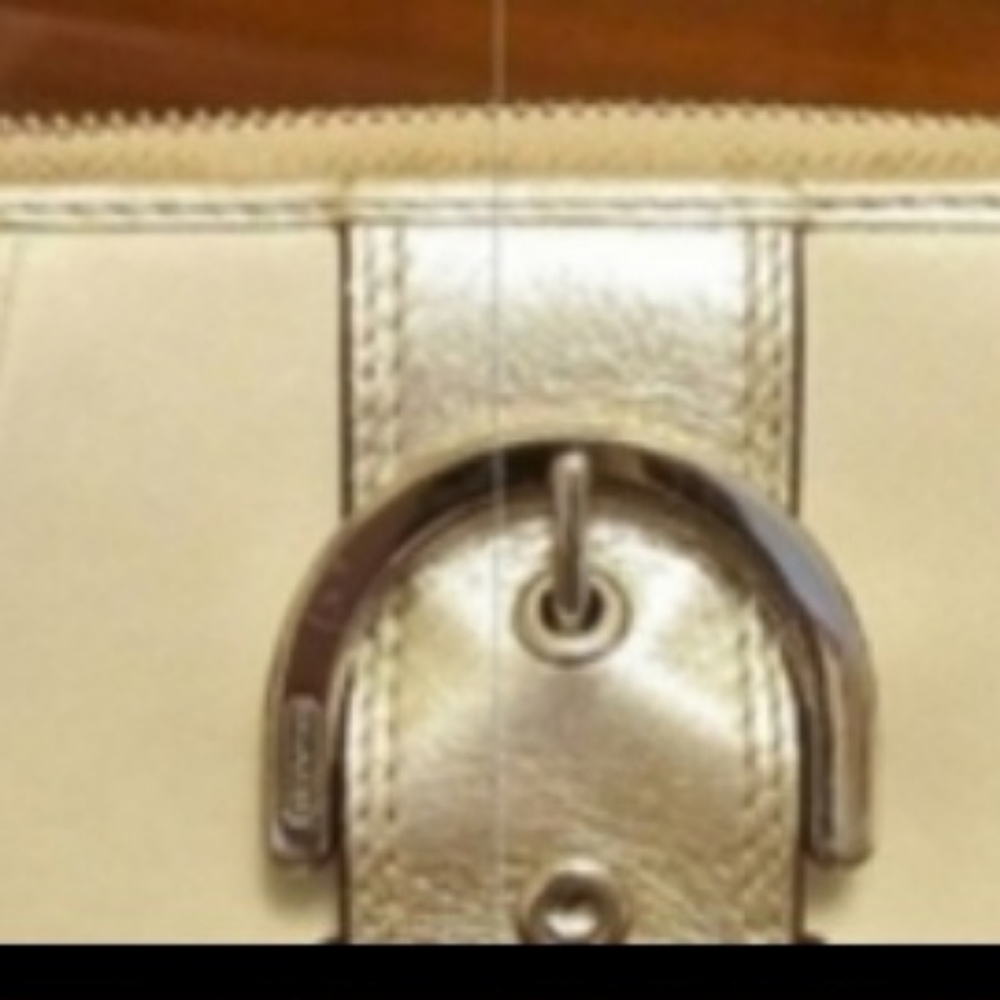 AUTHENIC COACH WALLET